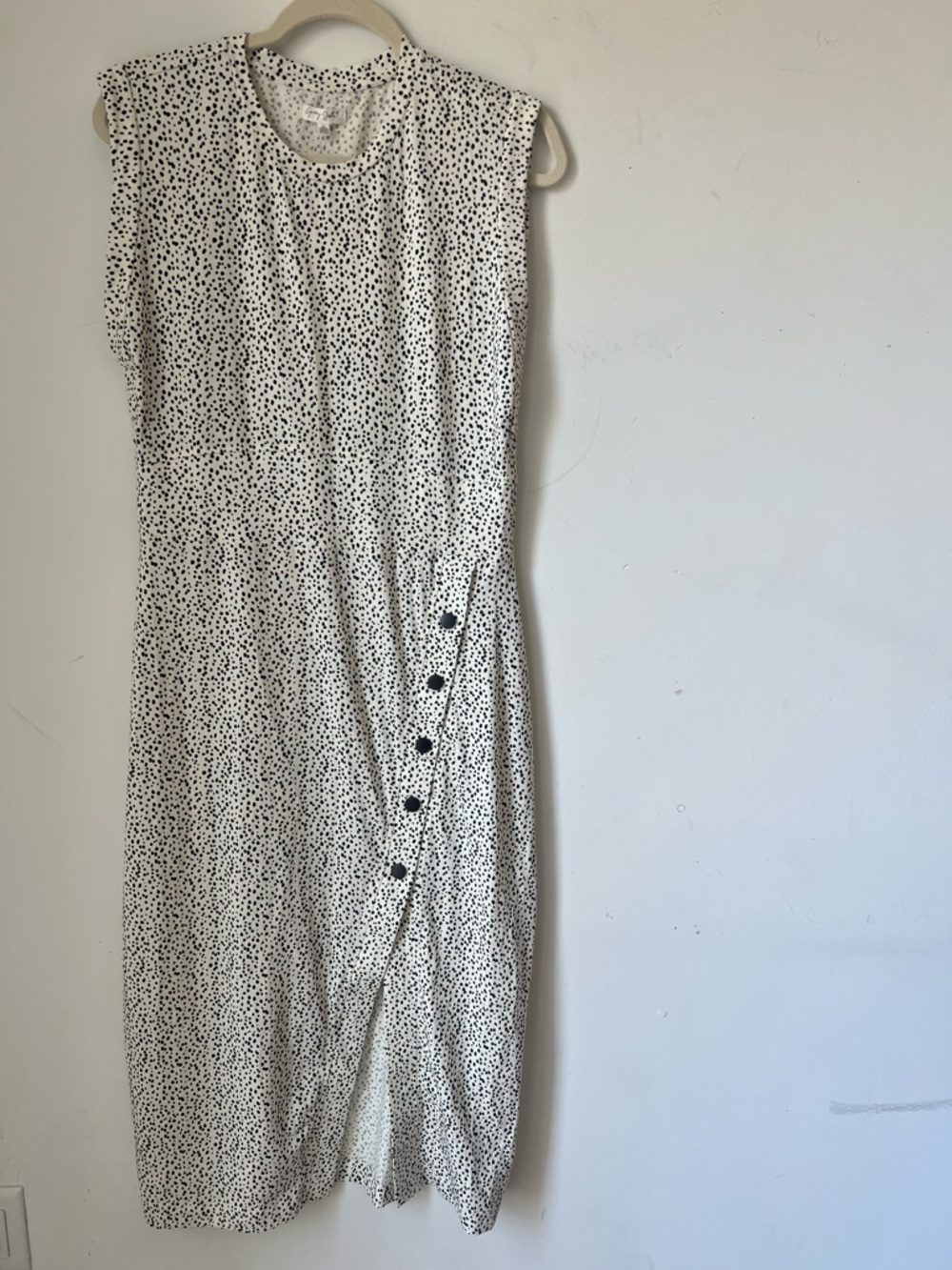 Sold - Picture 2 of 10